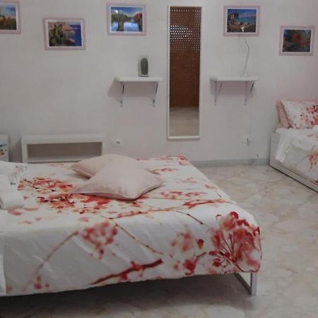 L'Opera Dei Pupi B&B 阿沃拉 外观 照片