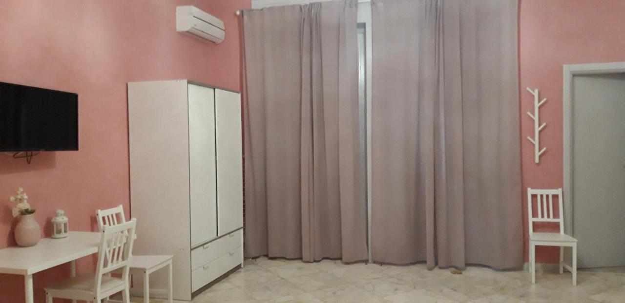 L'Opera Dei Pupi B&B 阿沃拉 外观 照片