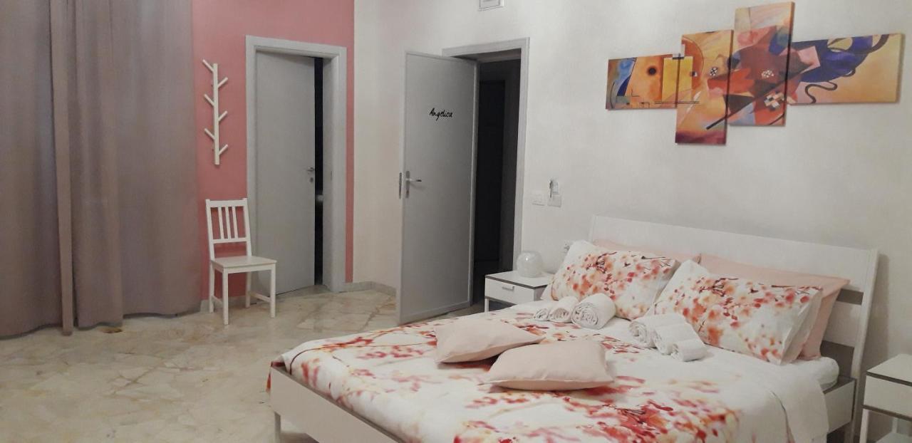 L'Opera Dei Pupi B&B 阿沃拉 外观 照片