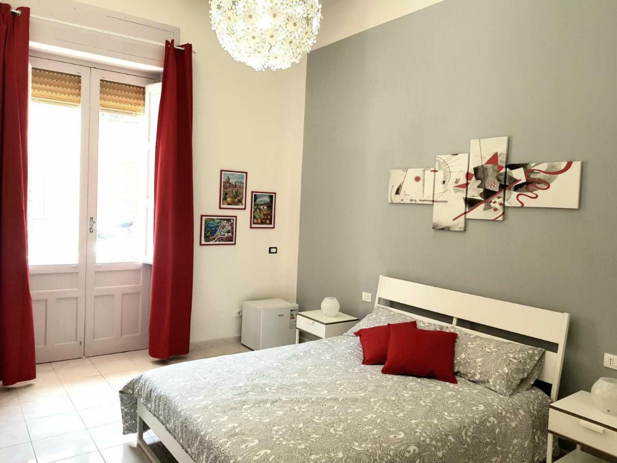 L'Opera Dei Pupi B&B 阿沃拉 外观 照片