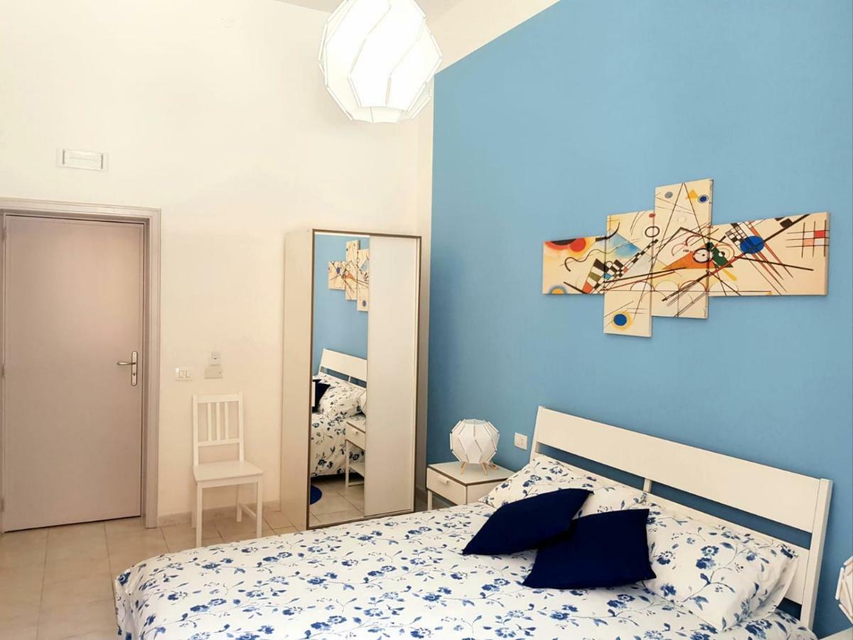 L'Opera Dei Pupi B&B 阿沃拉 外观 照片